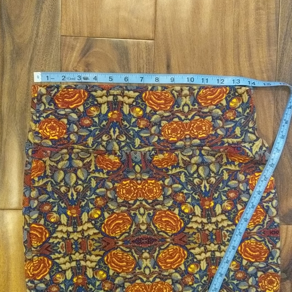 🌻3/$10 Lularoe floral pencil skirt - Picture 4 of 5